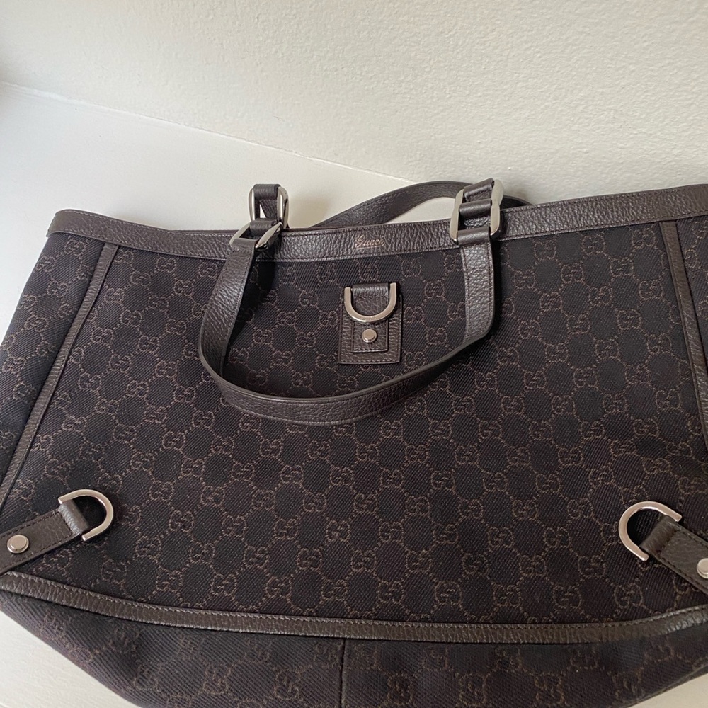 Handbag - Picture 2 of 3